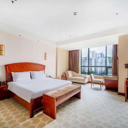 Ramada Plaza By Wyndham Chongqing West Hotel Exterior photo