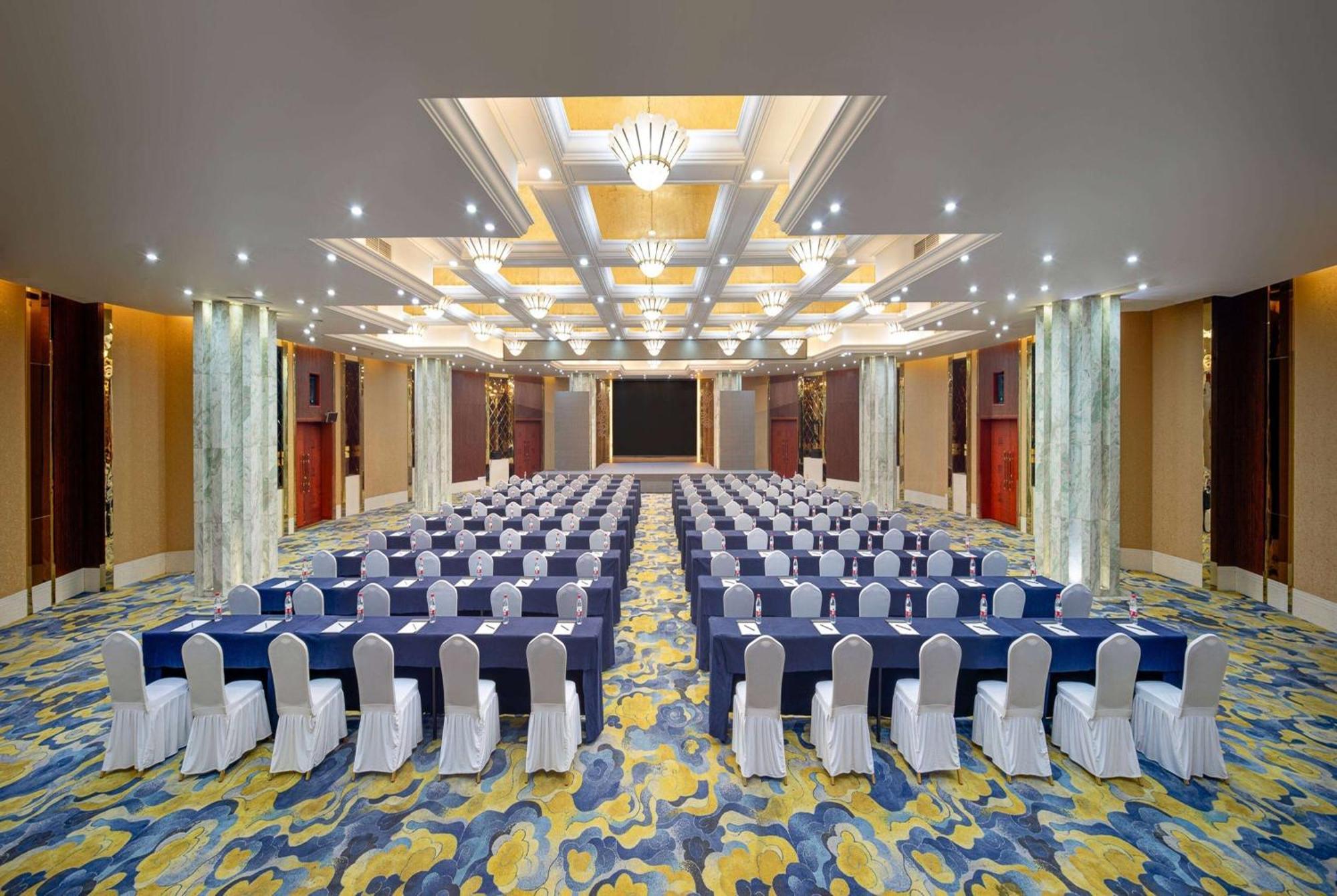 Ramada Plaza By Wyndham Chongqing West Hotel Exterior photo