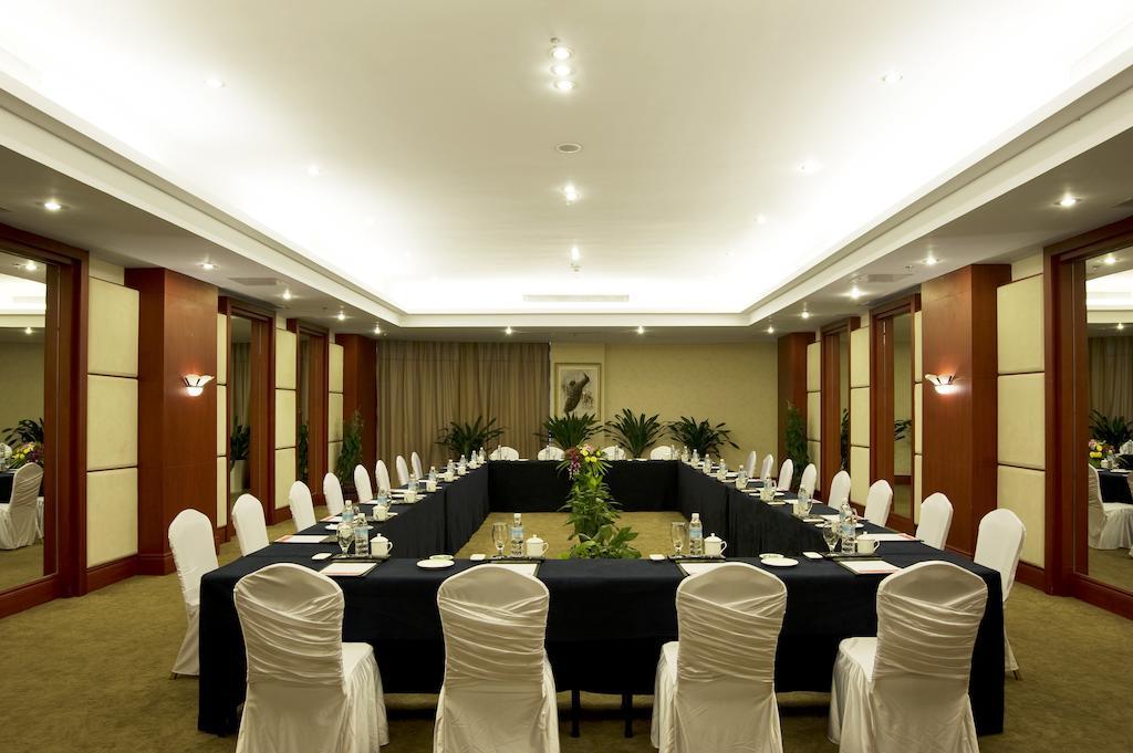 Ramada Plaza By Wyndham Chongqing West Hotel Exterior photo